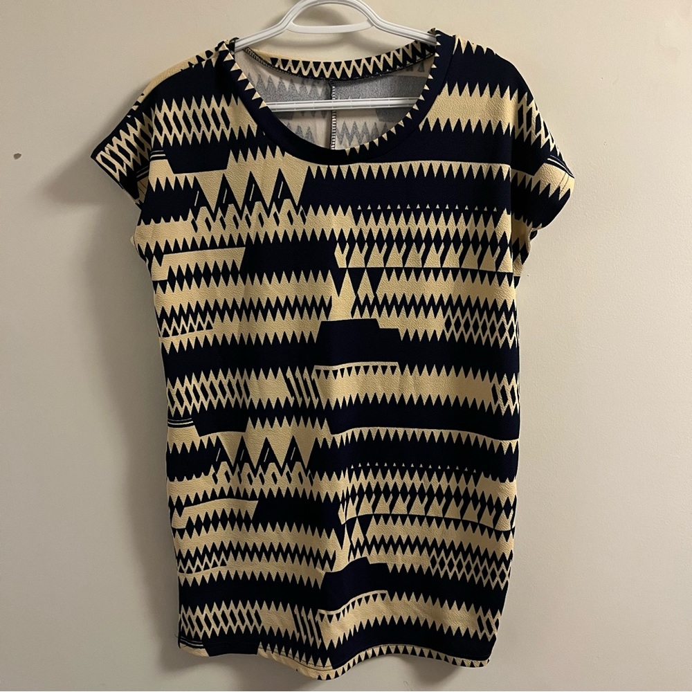geometric tunic super soft material